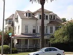 Evanston Inn