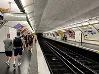 Line 9's platforms
