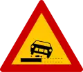 K-38δDangerous verges on the right